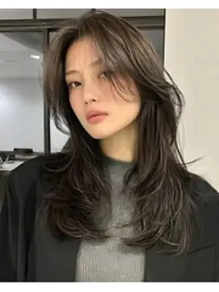 ロング ☁️透明感カラー× レイヤー ☁️ノアのヘアスタイル