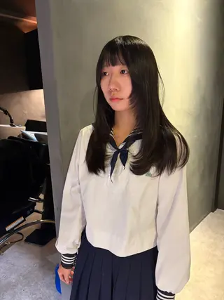 ロング 山本 夏樹のヘアスタイル