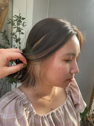 ショート カラー 東 史夏のヘアスタイル