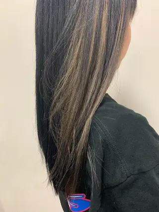 ロング おせ ちさとのヘアスタイル