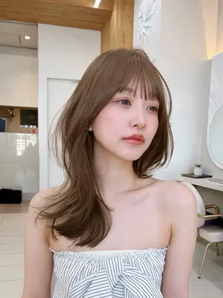 セミロング oto🤍×美髪× ゆるふわレイヤーのヘアスタイル
