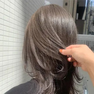 セミロング カラー 似合わせ/透明感カラ ー/QUATRO谷口のヘアスタイル