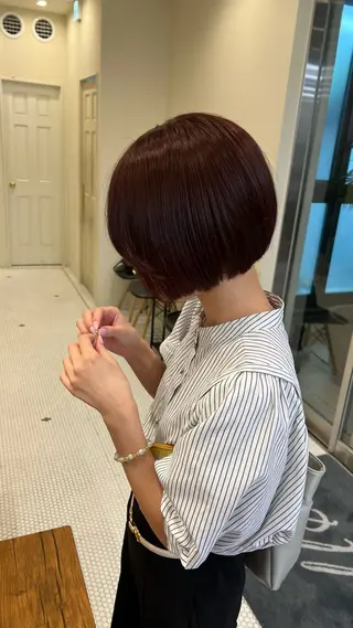 ショート カラー 抜きっぱなしブロンド /ハイトーン/カナタのヘアスタイル