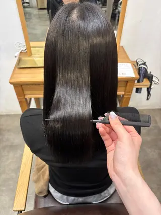 セミロング 成田 芽生のヘアスタイル