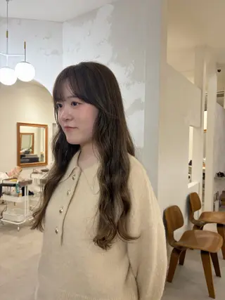 カラー はやし ちののヘアスタイル