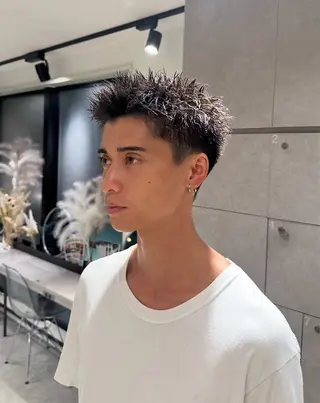 ショート スパイキーショート/ 吉村駿佑のヘアスタイル