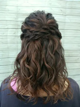 セミロング HORI 　tのヘアスタイル