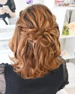 ミディアム ヘアアレンジ 麻優 ヘアセットのヘアスタイル