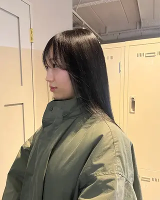 セミロング カラー KOYUKI⛄️ [大阪美容室]🚏のヘアスタイル