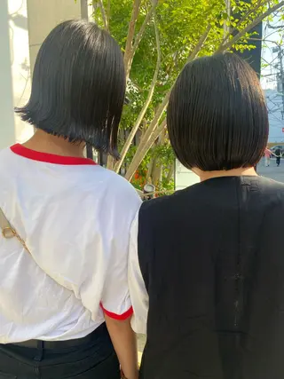ショート カラー センターパート/ レイヤー/ayuのヘアスタイル