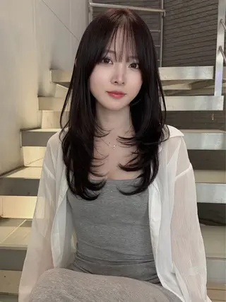 ロング レイヤーカット🪽 カネコミユのヘアスタイル