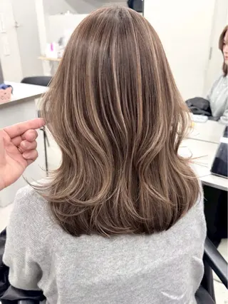 ミディアム カラー 🎀ツヤ髪×モテヘア 🎀池袋/カナエのヘアスタイル