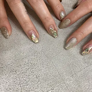 ネイル SHIORI 📍渋谷 / 円山町のネイルデザイン