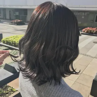 カラー 山本 舞のヘアスタイル