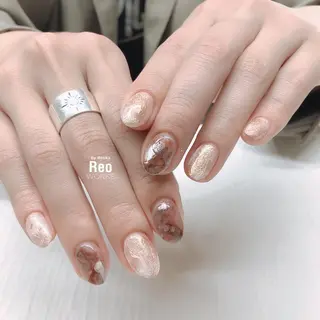 ネイル Blowe ニュアンスのネイルデザイン
