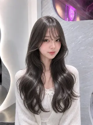セミロング カラー ヘアアレンジ 🖤kana韓国ヘア 艶髪カラー特化🖤のヘアスタイル