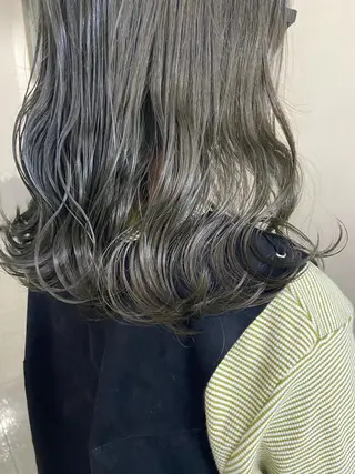 ミディアム 吉村 夏椰のヘアスタイル