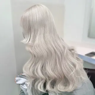 ロング ‎🤍札幌ハイトーン 🤍シンゴのヘアスタイル