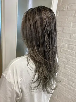 ロング ハイトーン/メンズ 水野翔太のヘアスタイル
