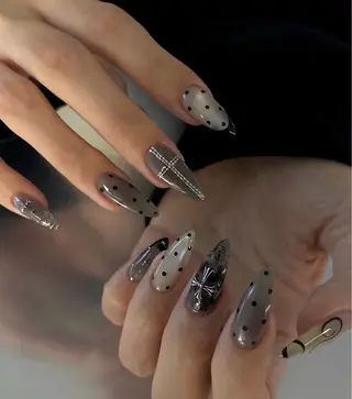 ネイル 🦊Genie🦊 Mika Nailsのネイルデザイン