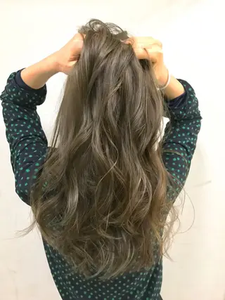 ロング カラー ネイル 髪質改善 Daisukiのヘアスタイル