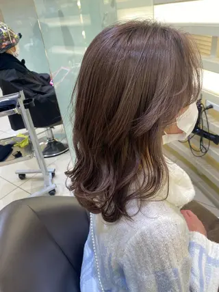 セミロング カラー 銀座メンズ専門🖤 叶奈々のヘアスタイル