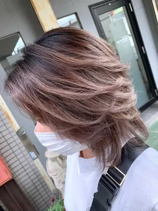 ミディアム 穐田 司樹のヘアスタイル