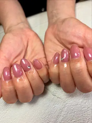ネイル 花塚 彩乃のネイルデザイン