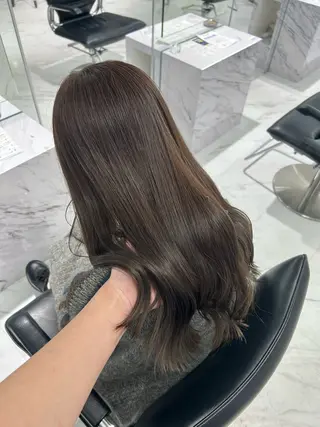 カラー Akari🧬レイヤ ー/ハイトーン/天神のヘアスタイル