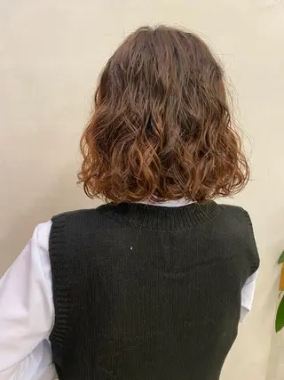 ショート カラー パーマ ヘアアレンジ 、 、のヘアスタイル