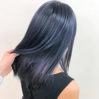 ロング カラー ハイトーン×レイヤー カットTAKUMIのヘアスタイル