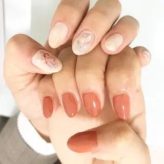 ネイル 板垣 綾乃のネイルデザイン