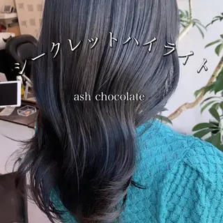 セミロング カラー 🤍髪質改善/酸熱× 艶カラー🤍🫧リサのヘアスタイル