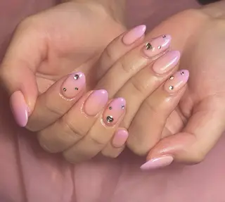 ネイル 𝐁𝐞𝐥𝐥 𝐦𝐞のネイルデザイン
