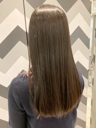 ロング ヘアアレンジ 白髪ぼかし大人メンズ 根本零のヘアスタイル