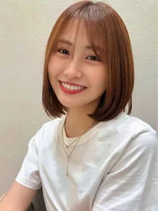 ミディアム 米澤 由衣のヘアスタイル