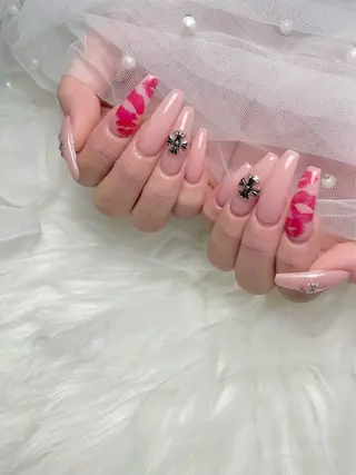 ネイル IBUKI PEEKABOO梅田のネイルデザイン