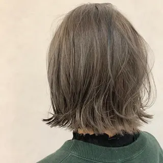 ミディアム カラー ︎︎🧸 ユリ ︎︎🧸のヘアスタイル