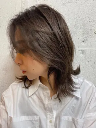 ショート カラー hisano / ハイトーン・透明感のヘアスタイル