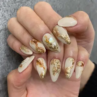 ネイル SHIORI 📍渋谷 / 円山町のネイルデザイン