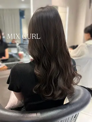 セミロング コテ巻き風パーマ💙 池袋のヘアスタイル