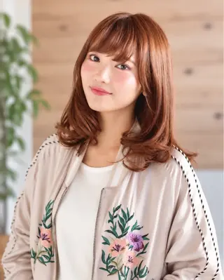 セミロング カラー 🔹Kplus🔹 遠山のヘアスタイル