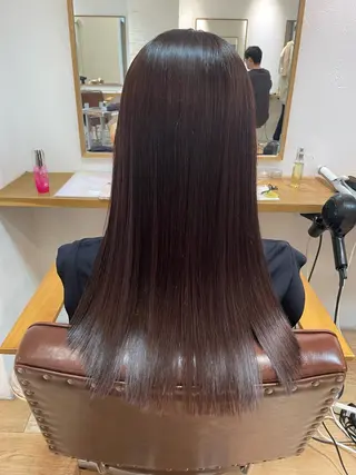 ロング カラー ミルクティー× グレージュMOMOのヘアスタイル