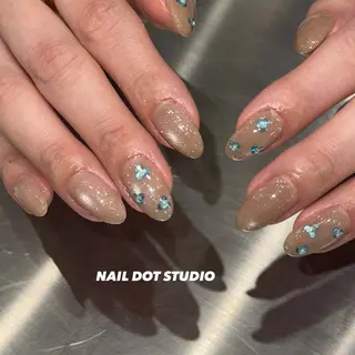 ネイル NAILDOTSTU DIO SEINAのネイルデザイン