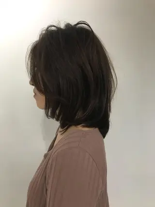 ミディアム カラー KOOKI スティードトーキョーのヘアスタイル
