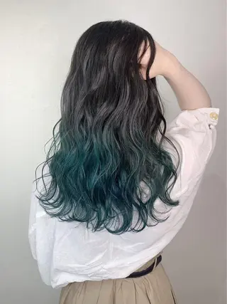 セミロング カラー _WHITE 天王寺のヘアスタイル