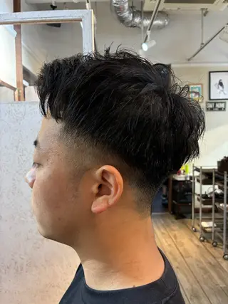 ショート メンズ 鈴木 英治のヘアスタイル
