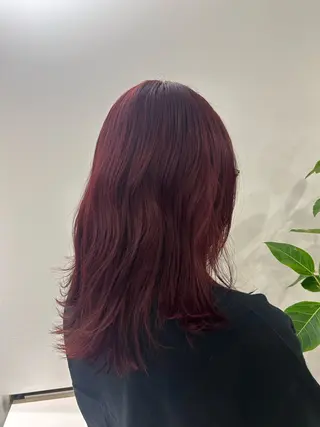 ミディアム 渡邊 穂乃美のヘアスタイル