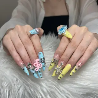 ネイル Anmi Nail 新宿のネイルデザイン