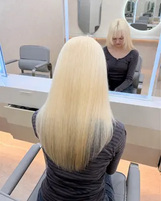 ロング 角田 満帆のヘアスタイル